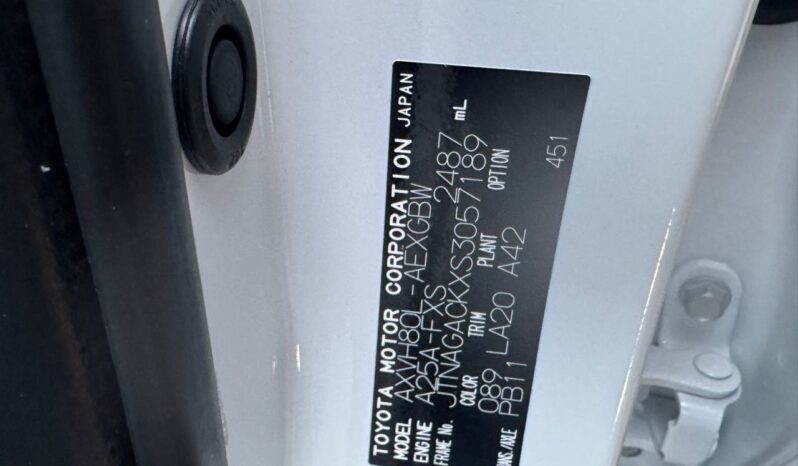 
								TOYOTA CAMRY Hybrid full									