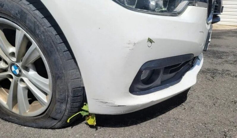 
								BMW 320d Xdrive full									