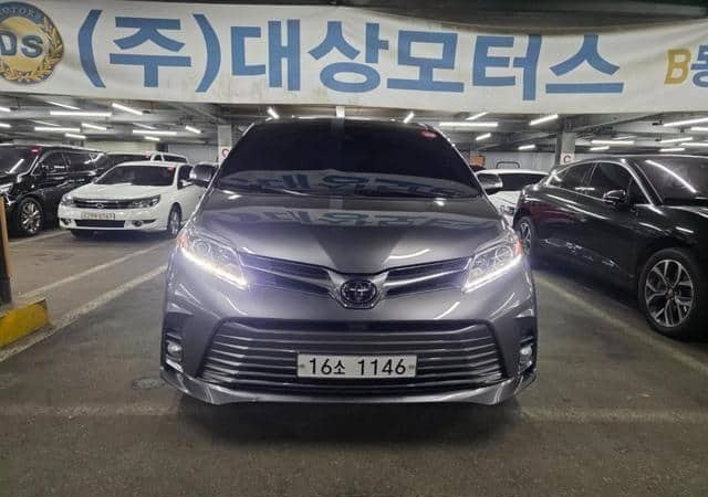 Toyota Sienna