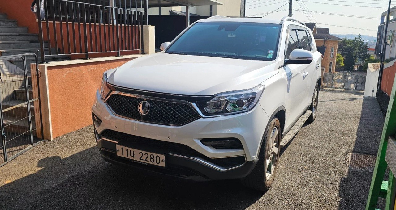 SSANG YONG REXTON