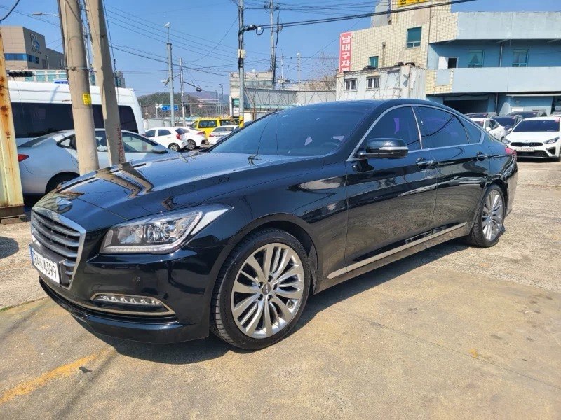 Hyundai Genesis
