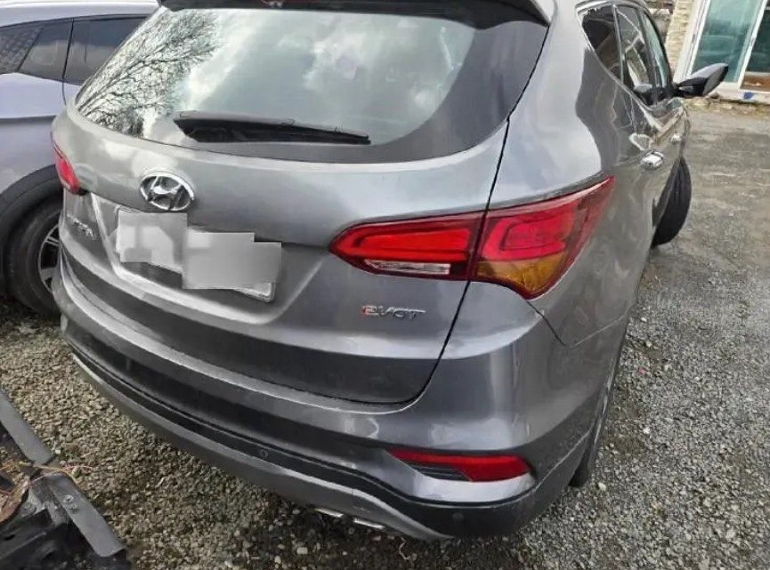 HYUNDAI SANTA FE