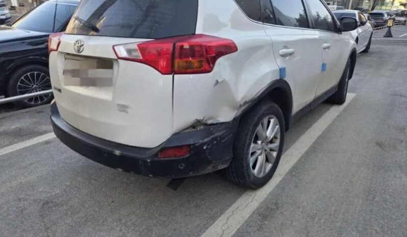 
								TOYOTA RAV 4 full									