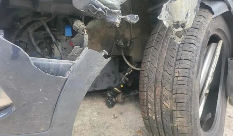 
								HYUNDAI SANTA FE full									