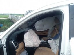 
										HYUNDAI SANTA FE full									