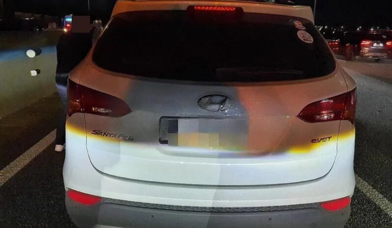 
								HYUNDAI SANTA FE full									