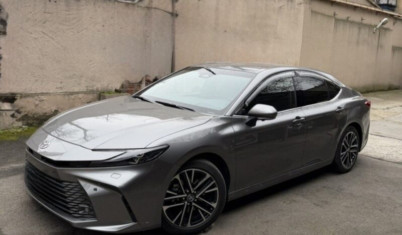 
								TOYOTA CAMRY Hybrid full									