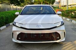 
										TOYOTA CAMRY Hybrid full									
