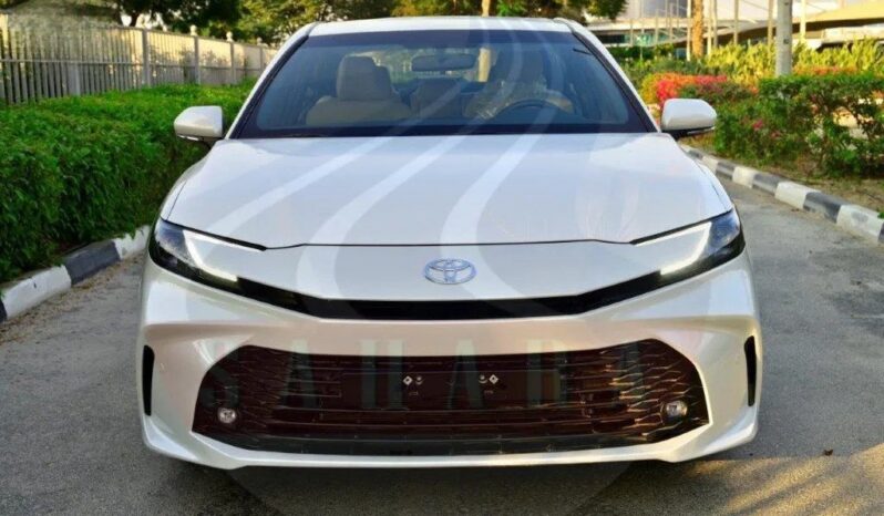 
								TOYOTA CAMRY Hybrid full									