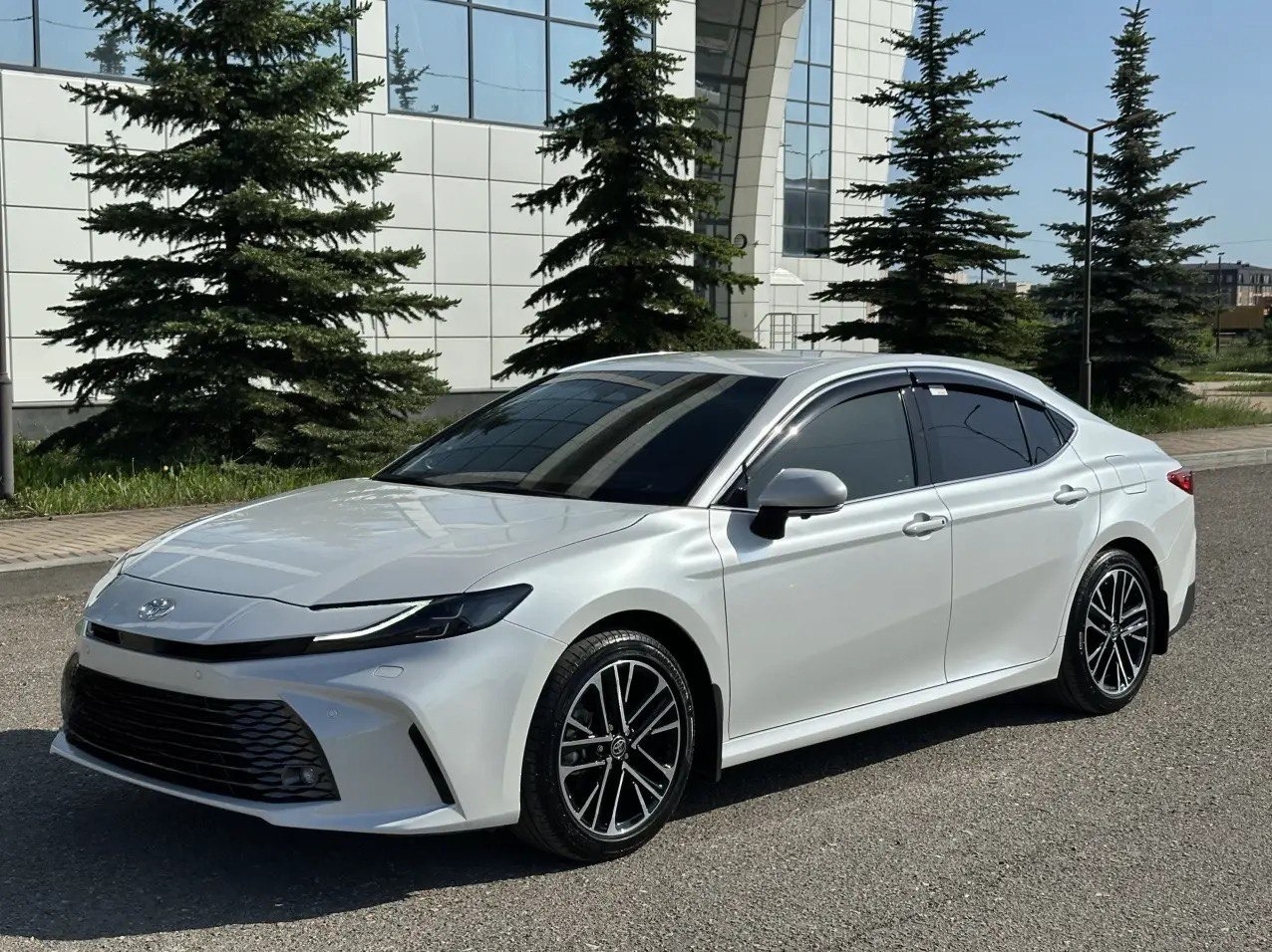 TOYOTA CAMRY Hybrid