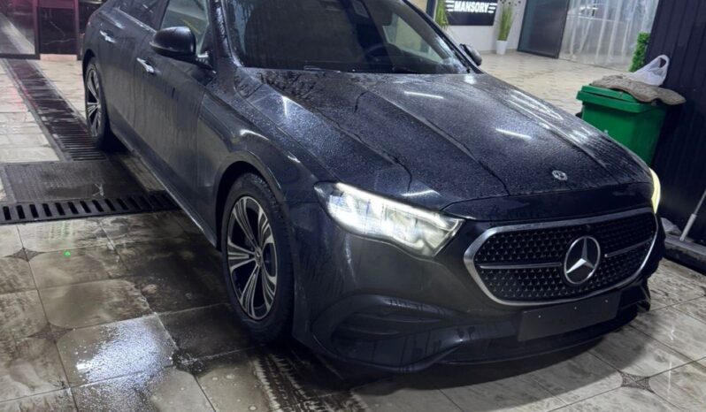 
								MERСEDES BENZ E200 full									