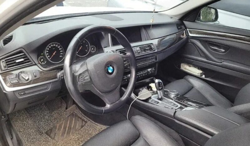 
								BMW 520d Xdrive full									