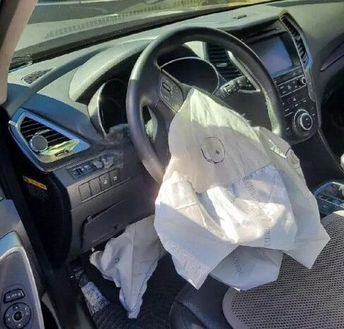 
								HYUNDAI SANTA FE full									