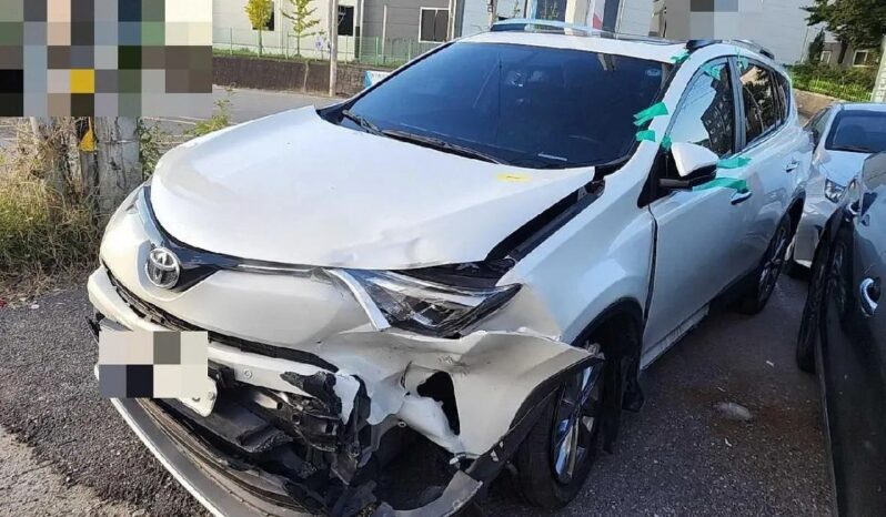 
								TOYOTA RAV 4 full									