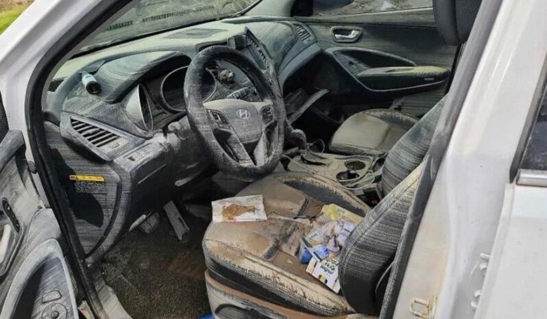 
								HYUNDAI SANTA FE full									