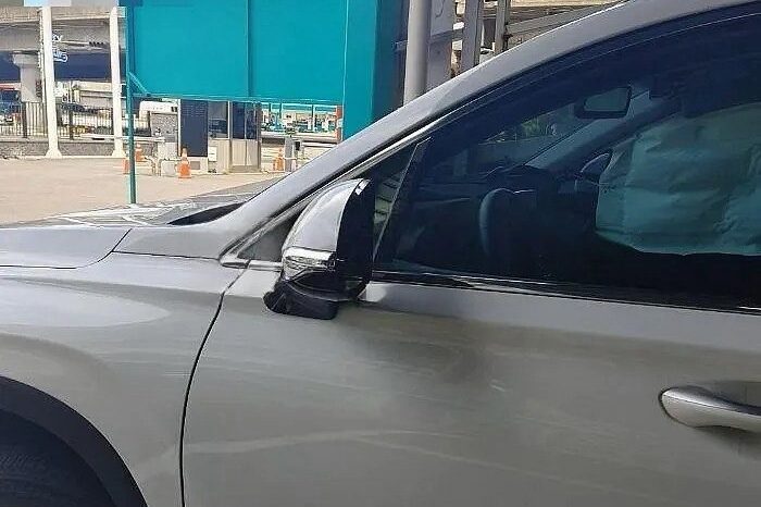 
								HYUNDAI SANTA FE full									