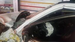 
										HYUNDAI SANTA FE full									