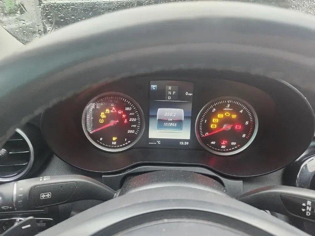 MERCEDES BENZ C 200