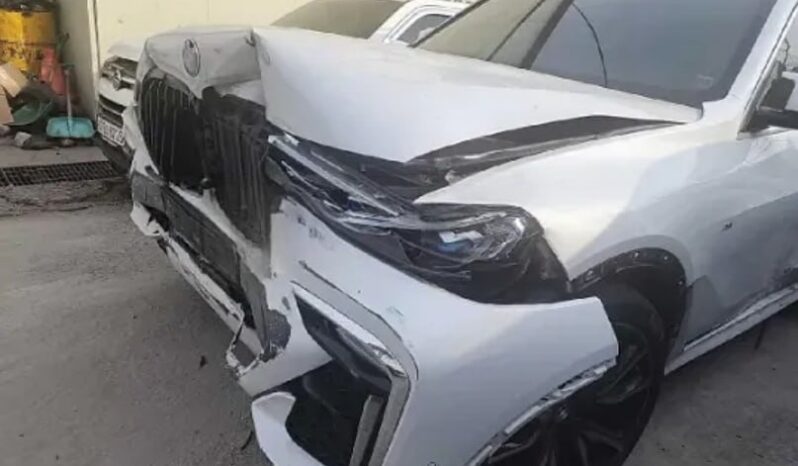 
								BMW X7 xDrive 30d M Sport full									