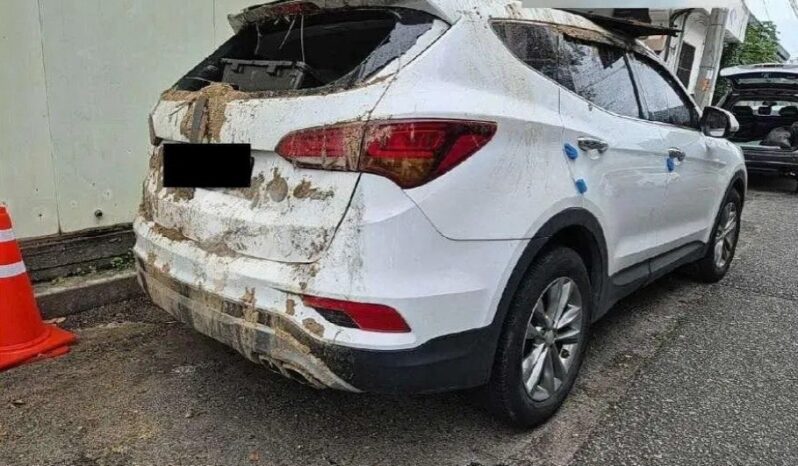 
								HYUNDAI SANTA FE full									