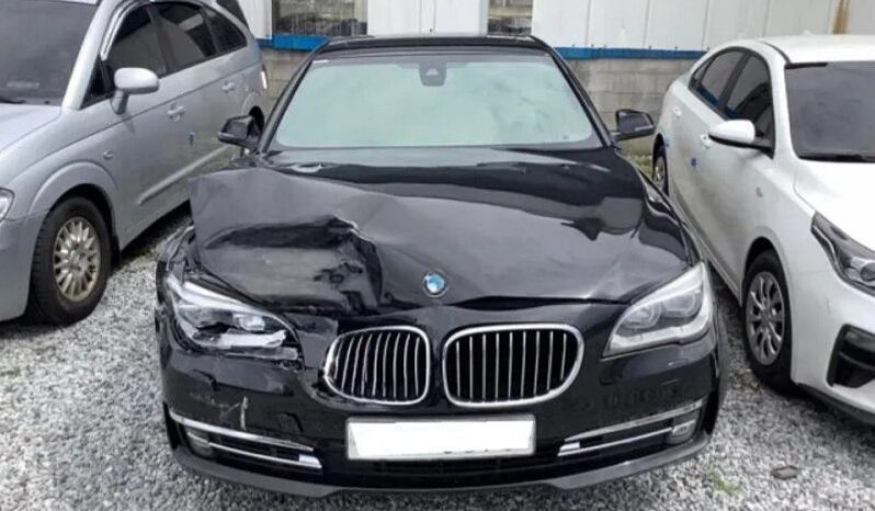 
								BMW 740d xDrive full									