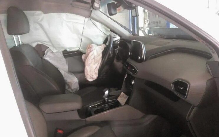 
								HYUNDAI SANTA FE full									