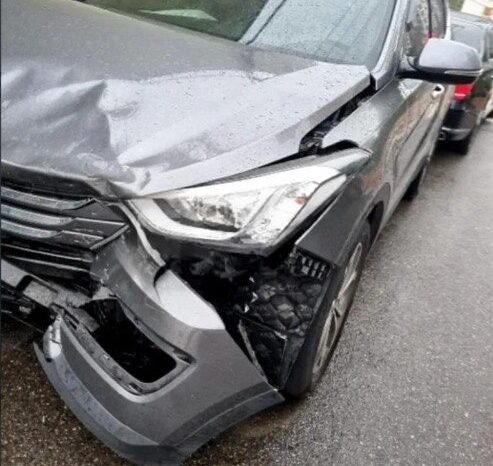 
								HYUNDAI SANTA FE full									