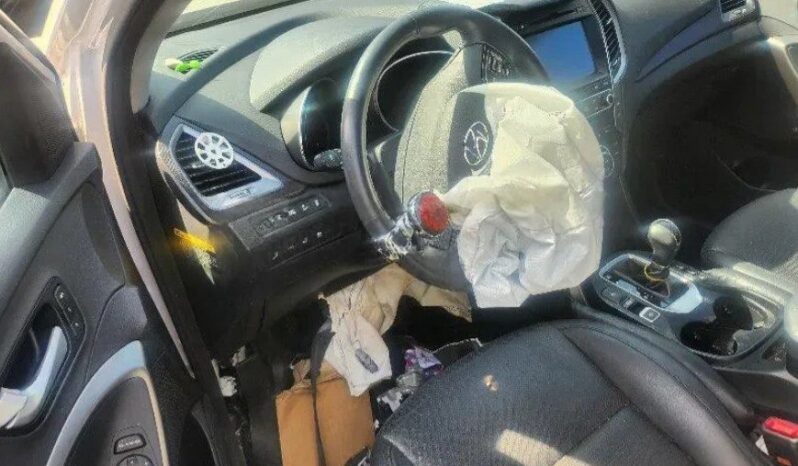 
								HYUNDAI SANTA FE full									
