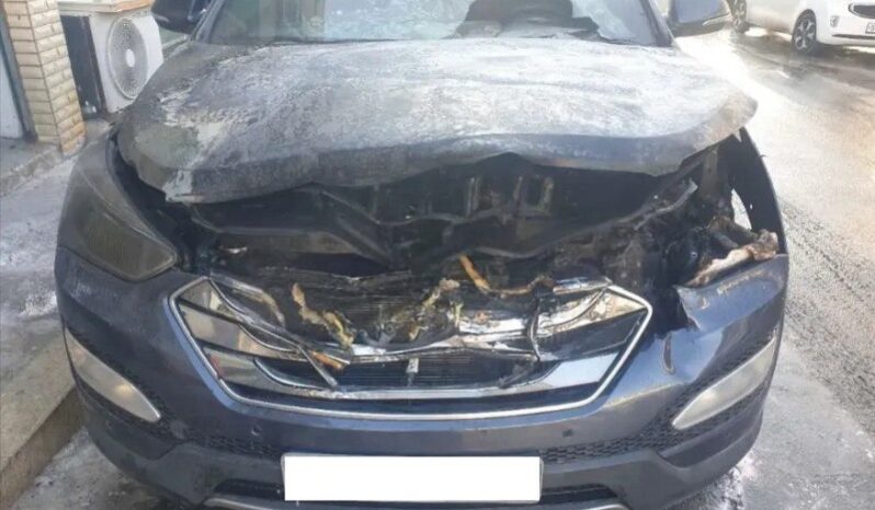 
								HYUNDAI SANTA FE full									