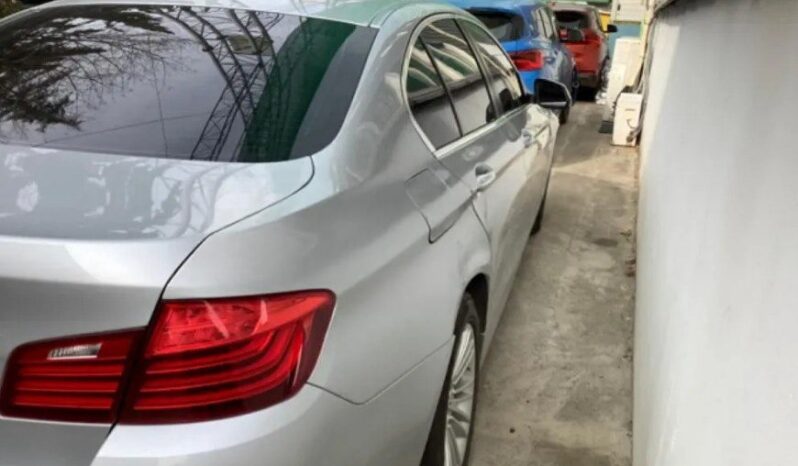 
								BMW 520d Xdrive full									