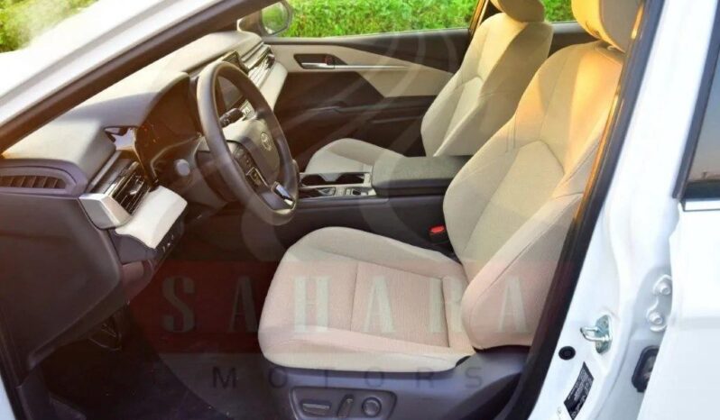 
								TOYOTA CAMRY Hybrid full									