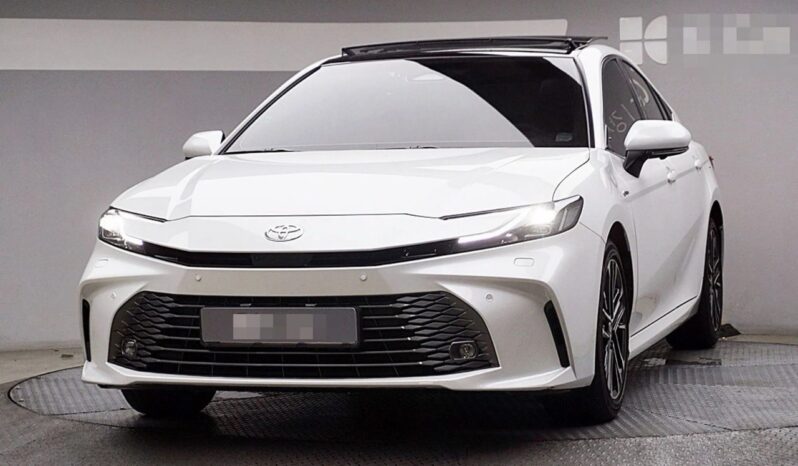 
								TOYOTA CAMRY Hybrid full									