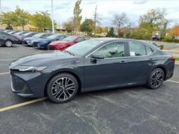 
										TOYOTA CAMRY Hybrid full									