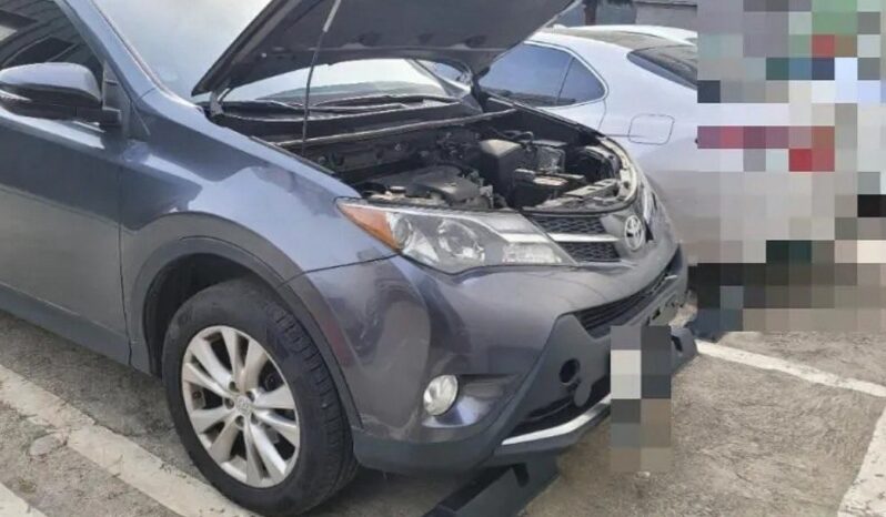 
								TOYOTA RAV 4 full									