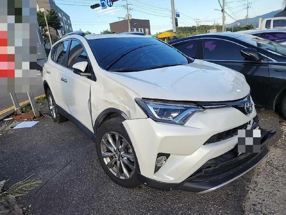 TOYOTA RAV 4