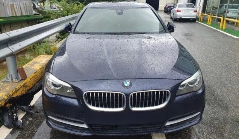 
								BMW 520d Xdrive full									