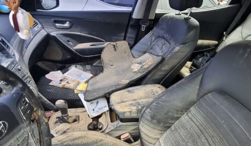 
								HYUNDAI SANTA FE full									