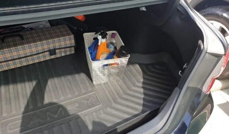 
								TOYOTA CAMRY Hybrid full									