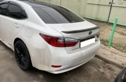 
										LEXUS ES300h full									