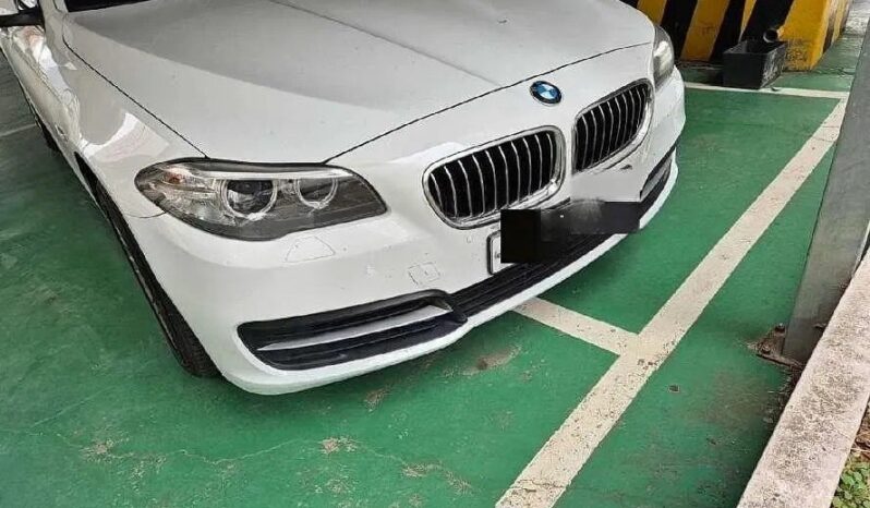 
								BMW 520d Xdrive full									