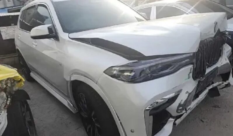 
								BMW X7 xDrive 30d M Sport full									