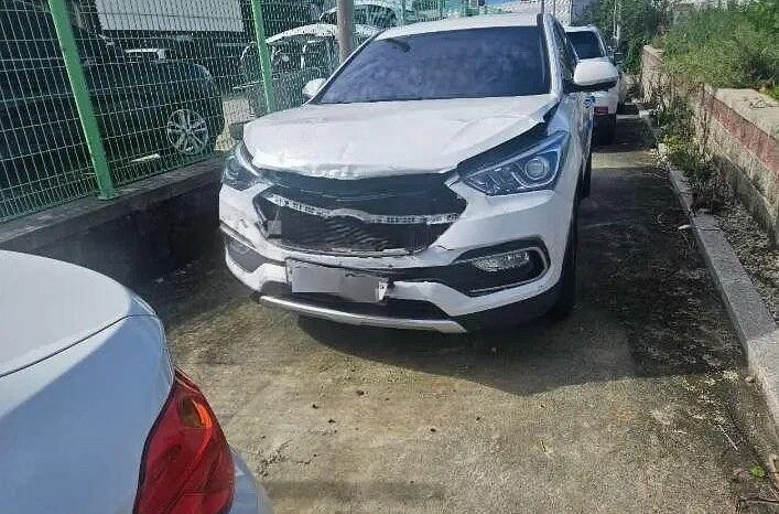 
								HYUNDAI SANTA FE full									