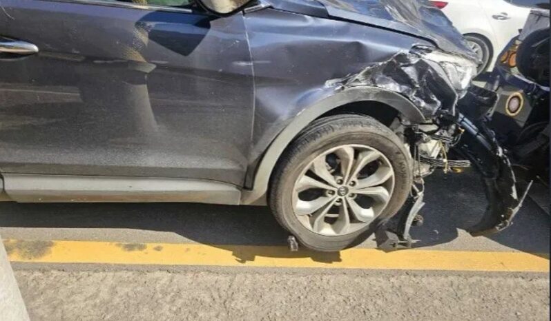 
								HYUNDAI SANTA FE full									