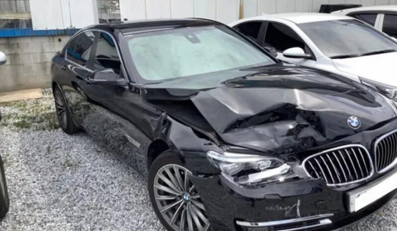 
								BMW 740d xDrive full									