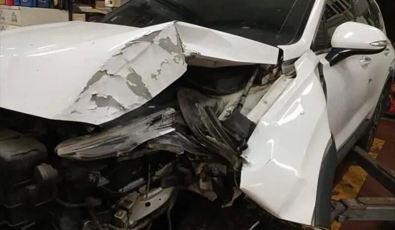 
								HYUNDAI SANTA FE full									