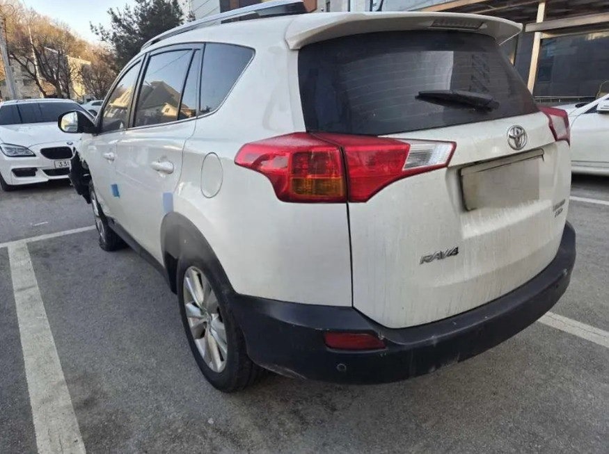 TOYOTA RAV 4