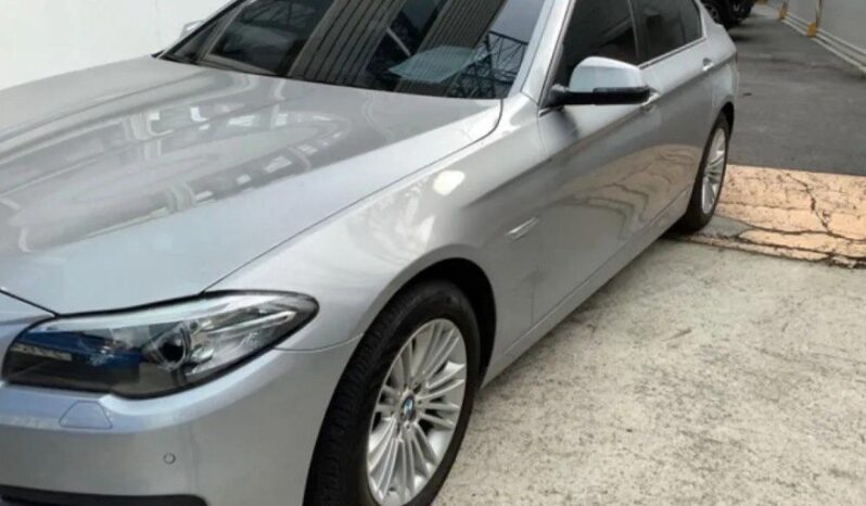 
								BMW 520d Xdrive full									