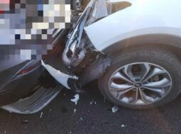 
										HYUNDAI SANTA FE full									