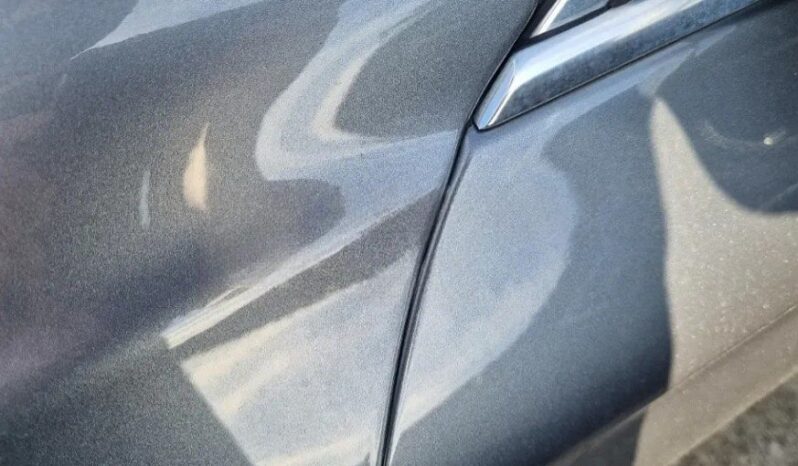 
								BMW 520d Xdrive full									