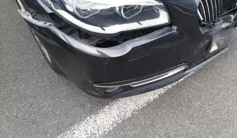 
								BMW 520d Xdrive full									